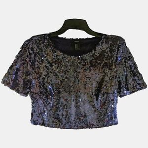 NWOT Forever 21 Navy Sequined Short Sleeve Crop Top Size M
